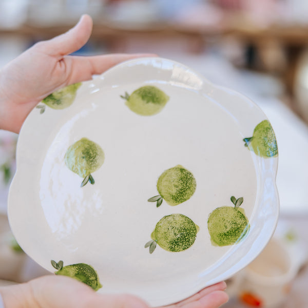Set of 4 Citrus Garden Scallop Dinner Plates