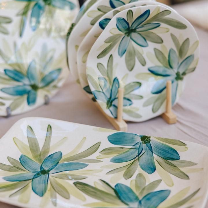 Waterlily Rectangle Chicken Dish